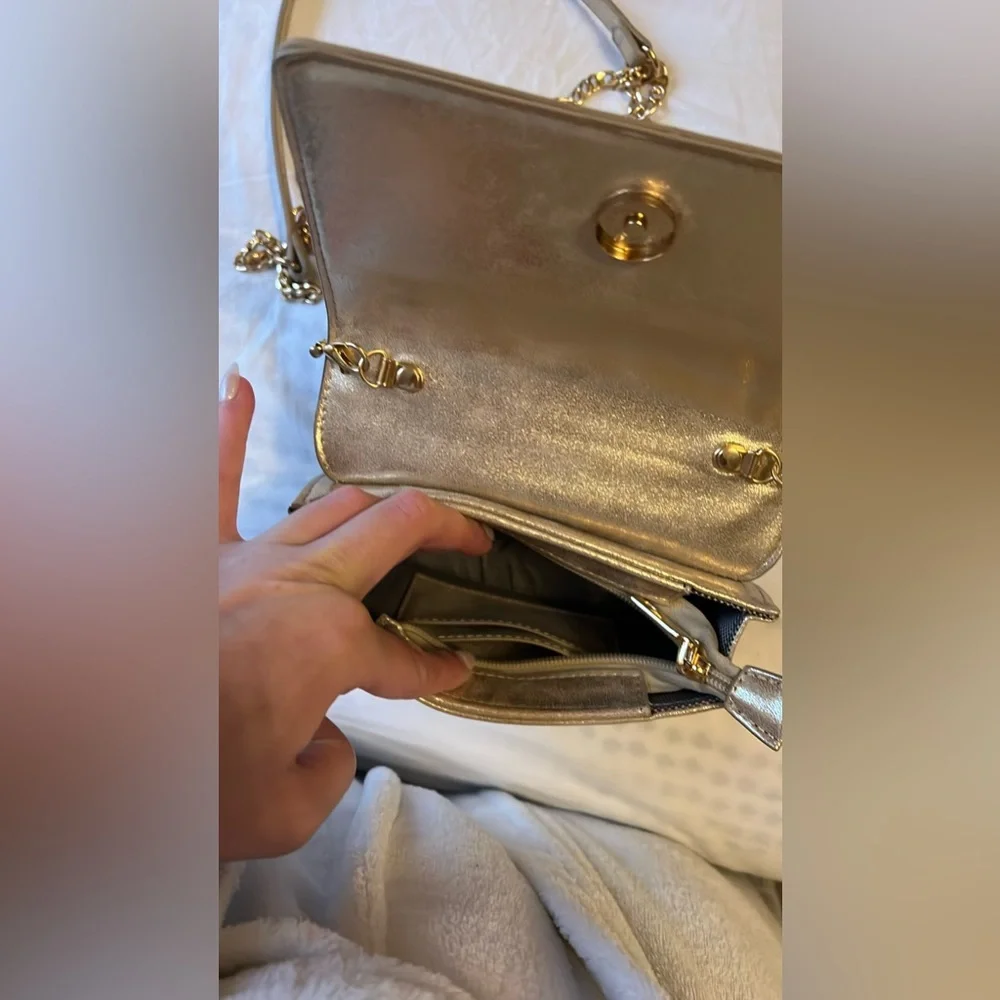 Mini Gold Purse - Picture 8 of 9